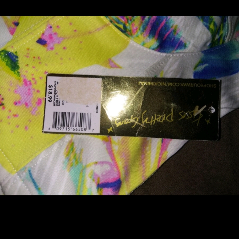 Brand new Nicki Minaj clothing - Picture 10 of 16